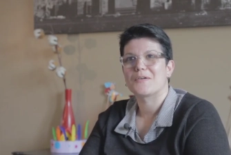 Elodie parle des bénéfices de l'adoucisseur